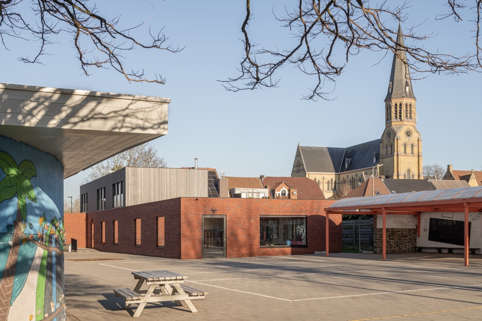 Basisschool Triangel Roosdaal - exterieur