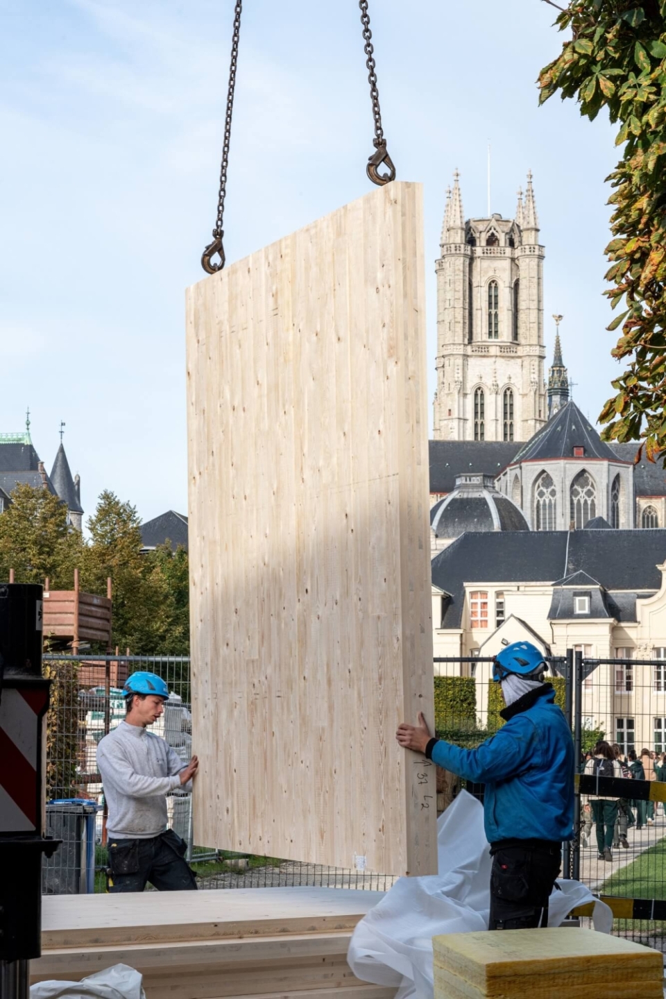 Sint-Bavo Humaniora Gent - opbouw CLT kraanwerk